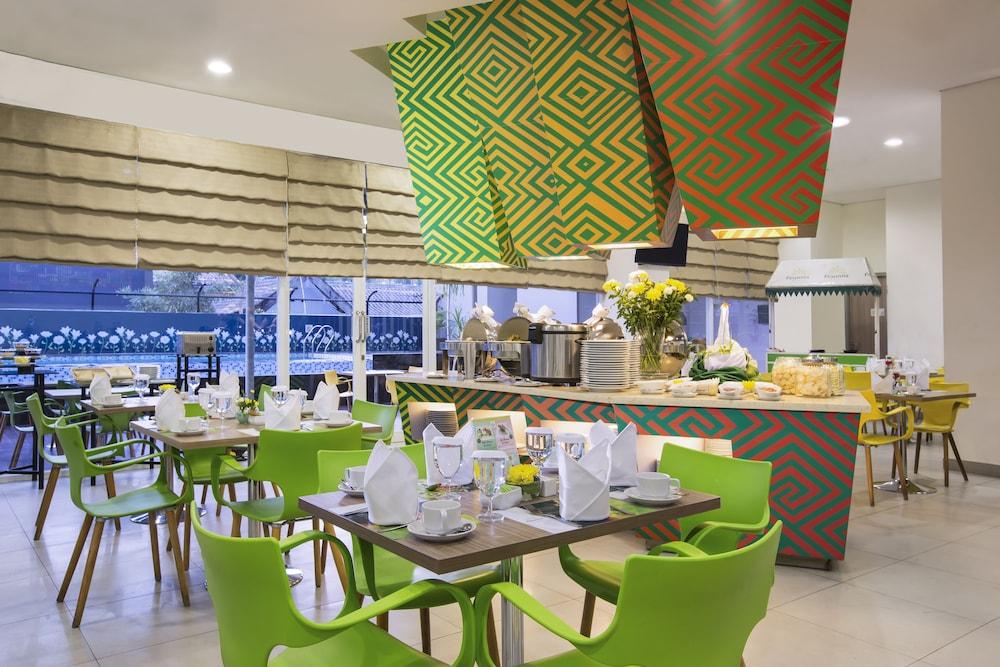 KHAS Makassar Hotel Macáçar Exterior foto